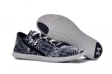 UA SpeedForm StudioLux™ Navy/White