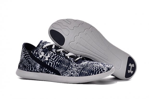 UA SpeedForm StudioLux™ Navy/White