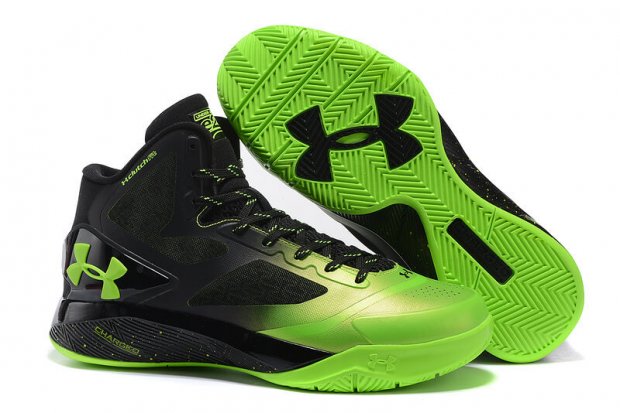 UA ClutchFit™ Drive II Basketball Shoes Green Black
