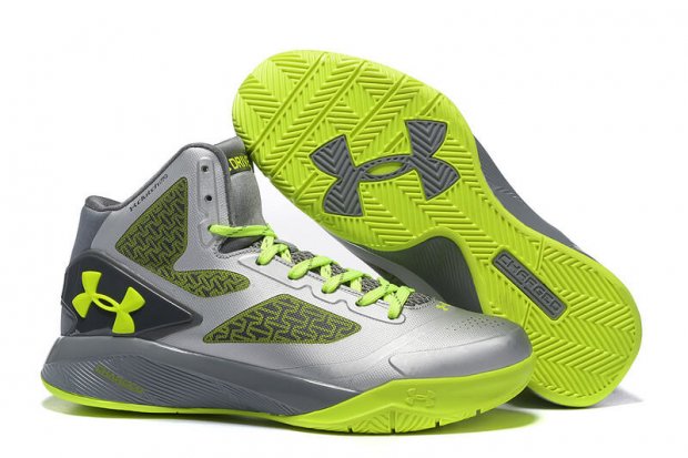 UA ClutchFit™ Drive II Basketball Shoes Sliver/Grey
