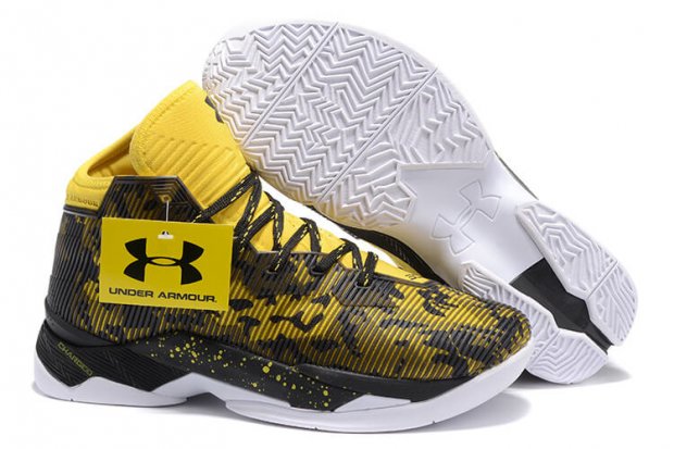UA Curry 2.5 Basketball Shoes Black/Yellow